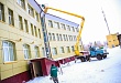 Коммунальные предприятия в оперативном режиме начали очистку снега с крыш